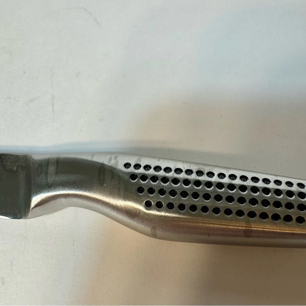 NIB. Hitt Food Season Utility Knife, with a 12 cm blade.